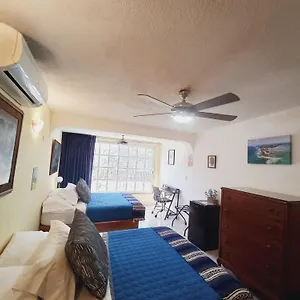 Privadas Y Centricas Con Alberca. , Cancún Mexico